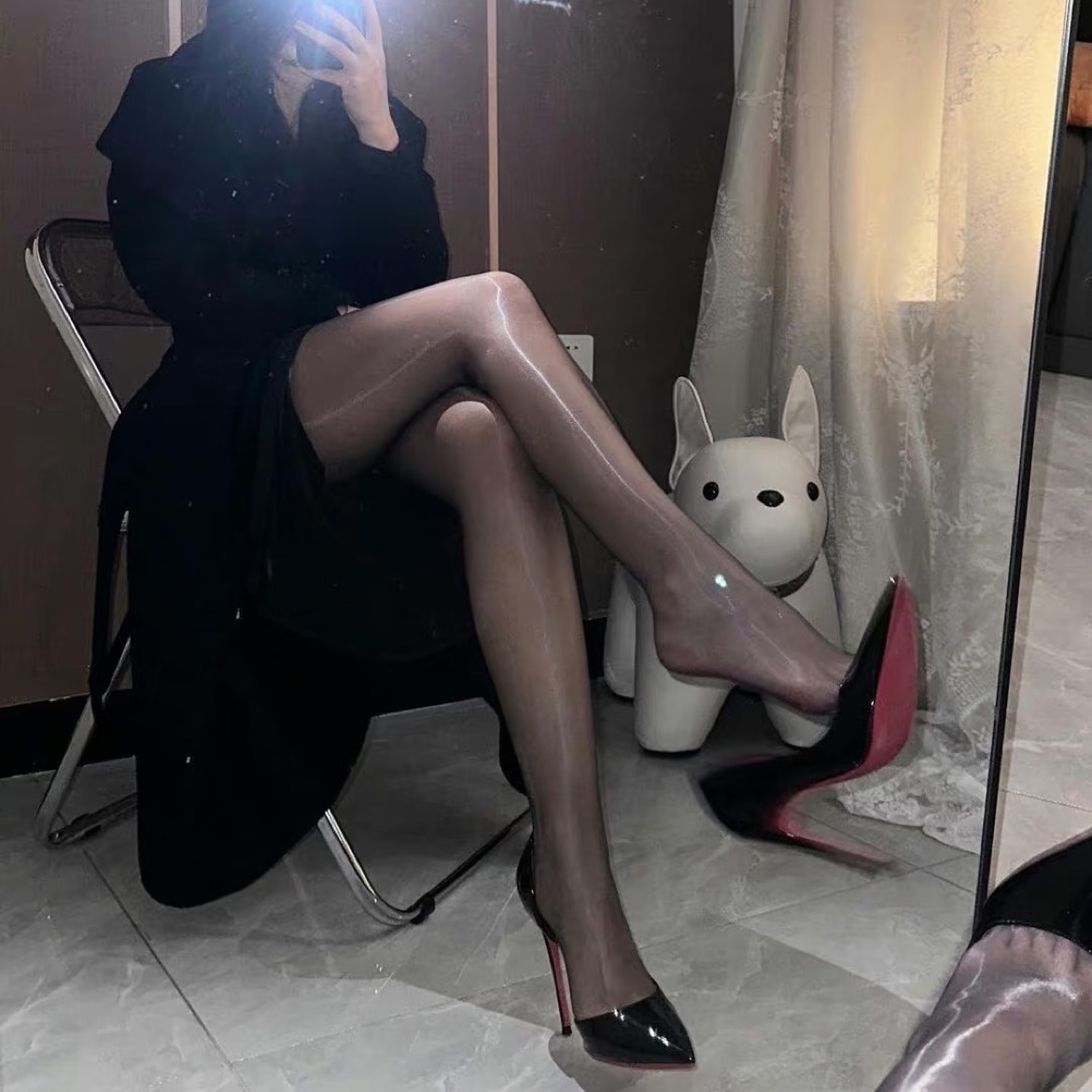 轻尘s